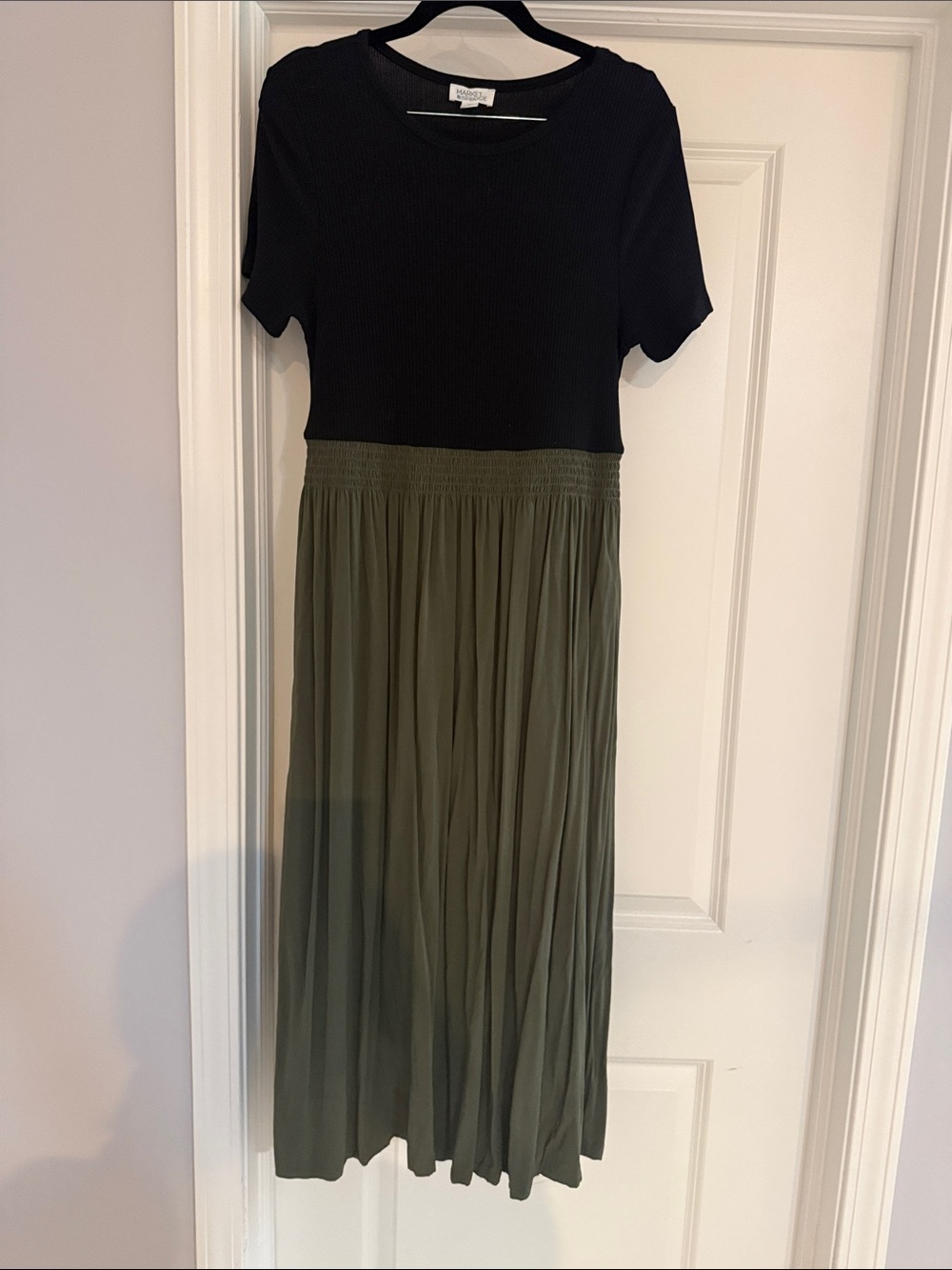 Market & Sorice Black & Olive Two-Tone Midi Dress